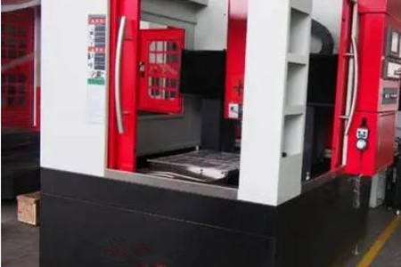 選購高精密雕銑機(jī)需要考慮哪些方面？